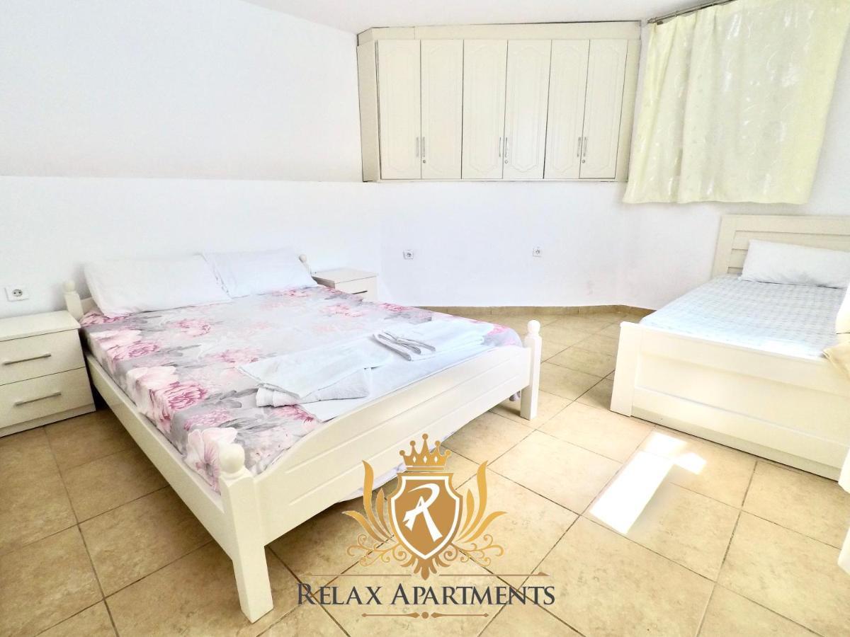 Paradise Palm Beach Apartment In Sarandë Eksteriør billede